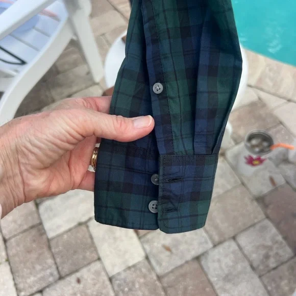 102. J Crew Black Watch plaid cotton poplin shirt in signature fit, Size Medium - Picture 7 of 15